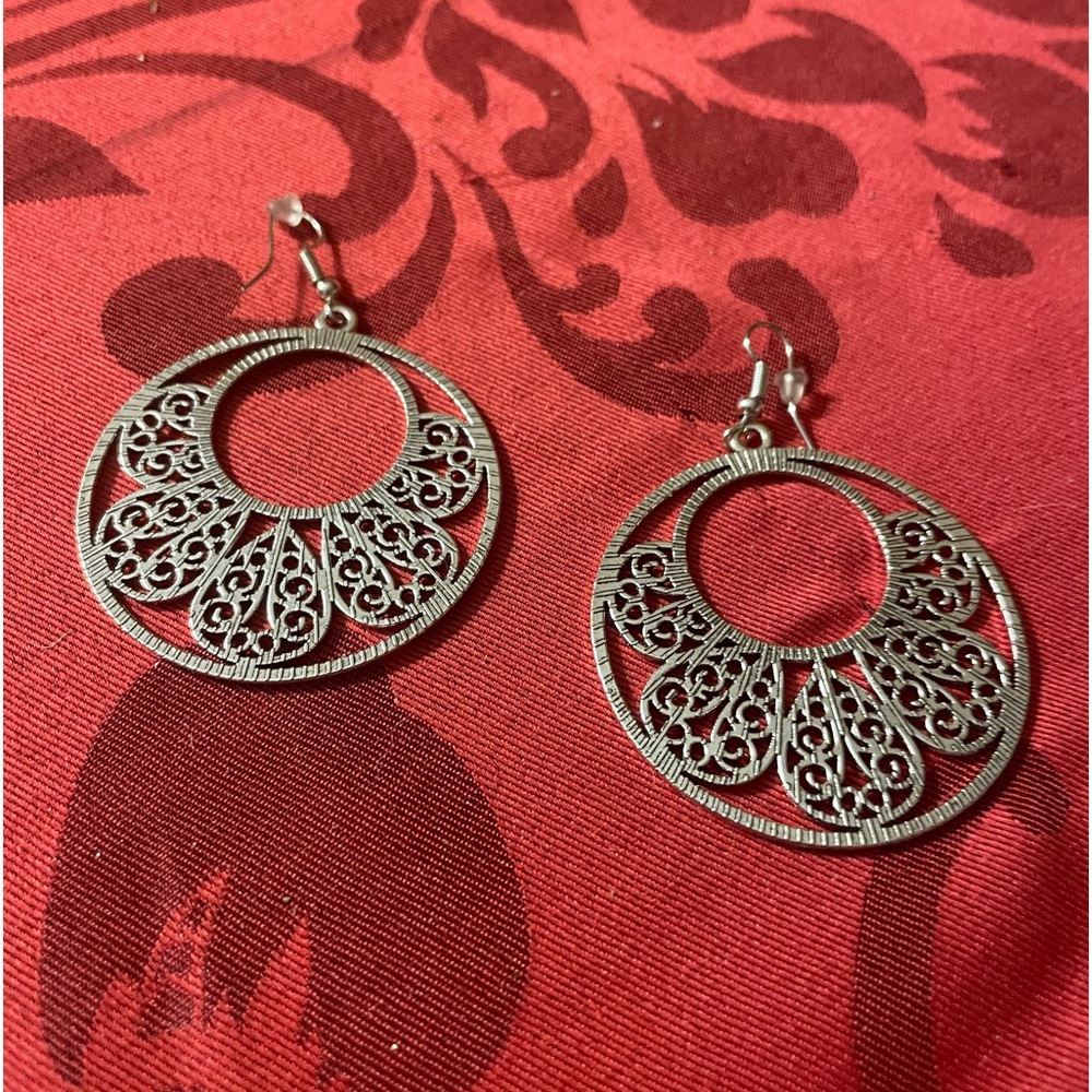 SALE❣️ FILIGREE HOOPS!